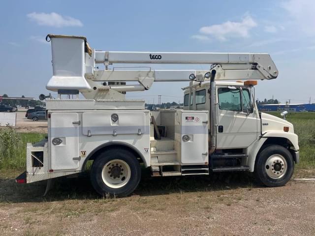 Image of Freightliner FL70 equipment image 1