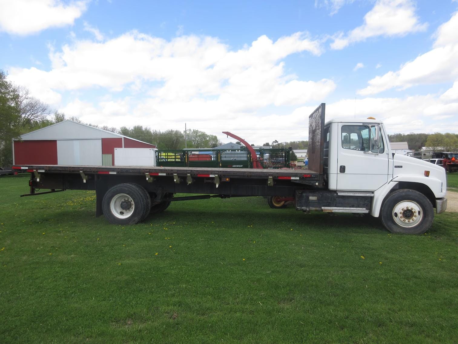 1998 Freightliner FL70 Equipment Image0