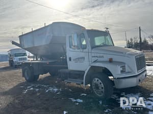1998 Freightliner FL70 Image