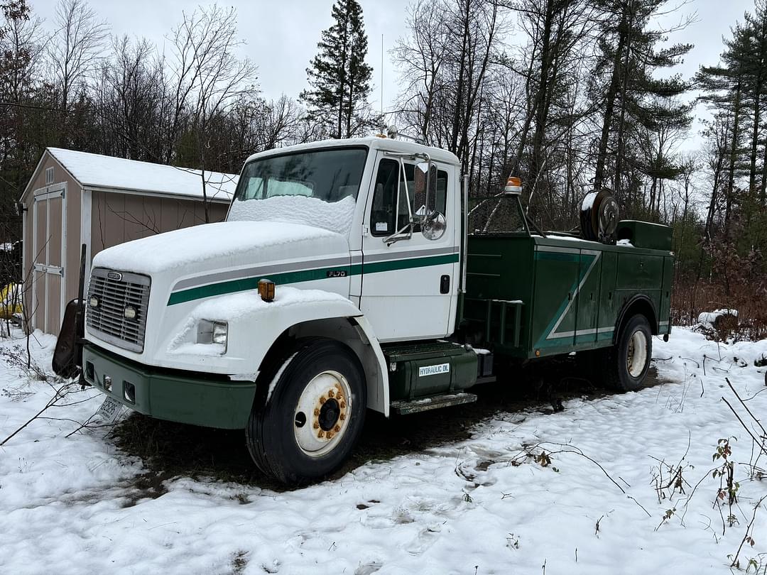 Image of Freightliner FL70 Primary image