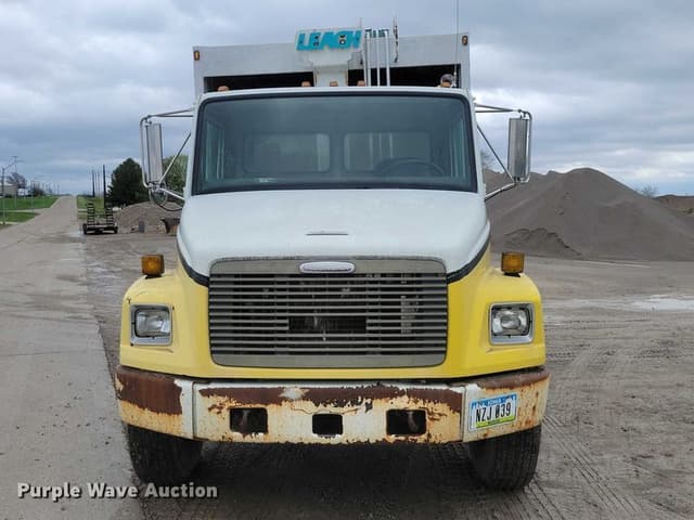 Image of Freightliner FL70 equipment image 1