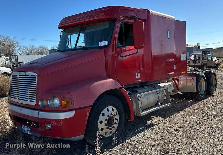 Image of Freightliner FLC112 Primary image