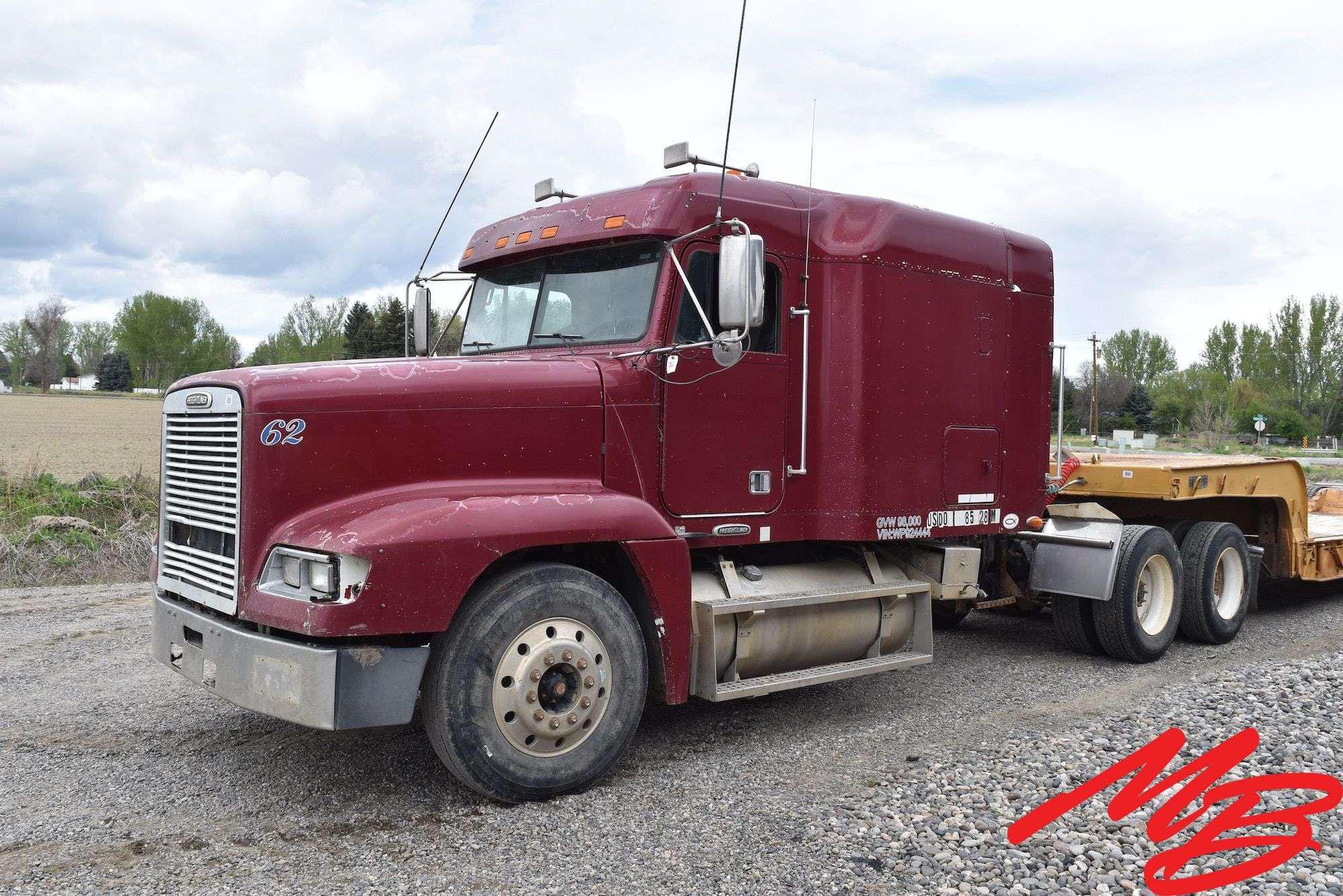 Main image Freightliner FLD120