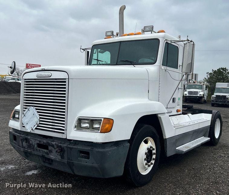 Main image Freightliner FLD