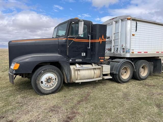 Image of Freightliner FLD120 equipment image 1