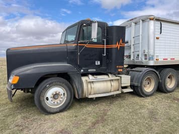 Main image Freightliner FLD120