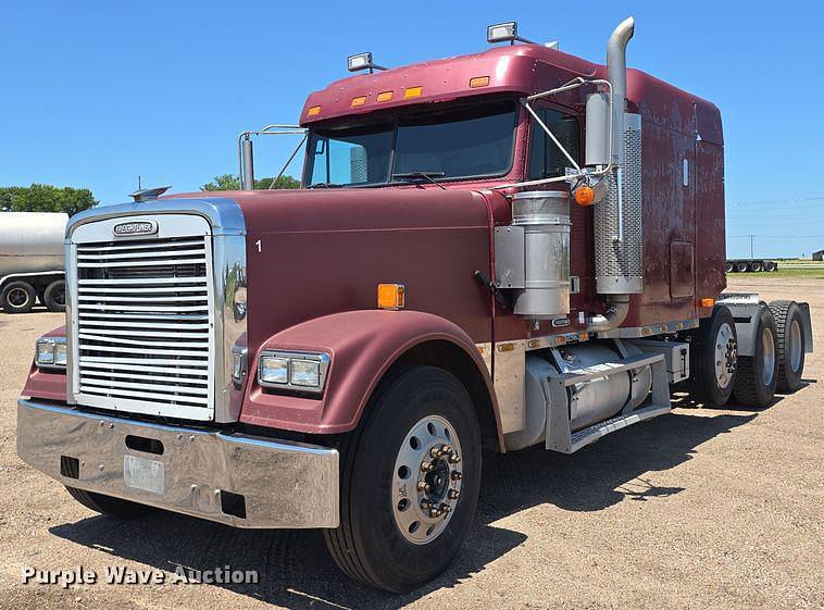Image of Freightliner FLD120 Primary image