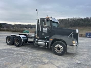 Main image Freightliner FLD120