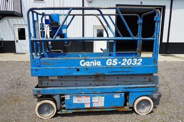 Image of Genie GS-2032 equipment image 1