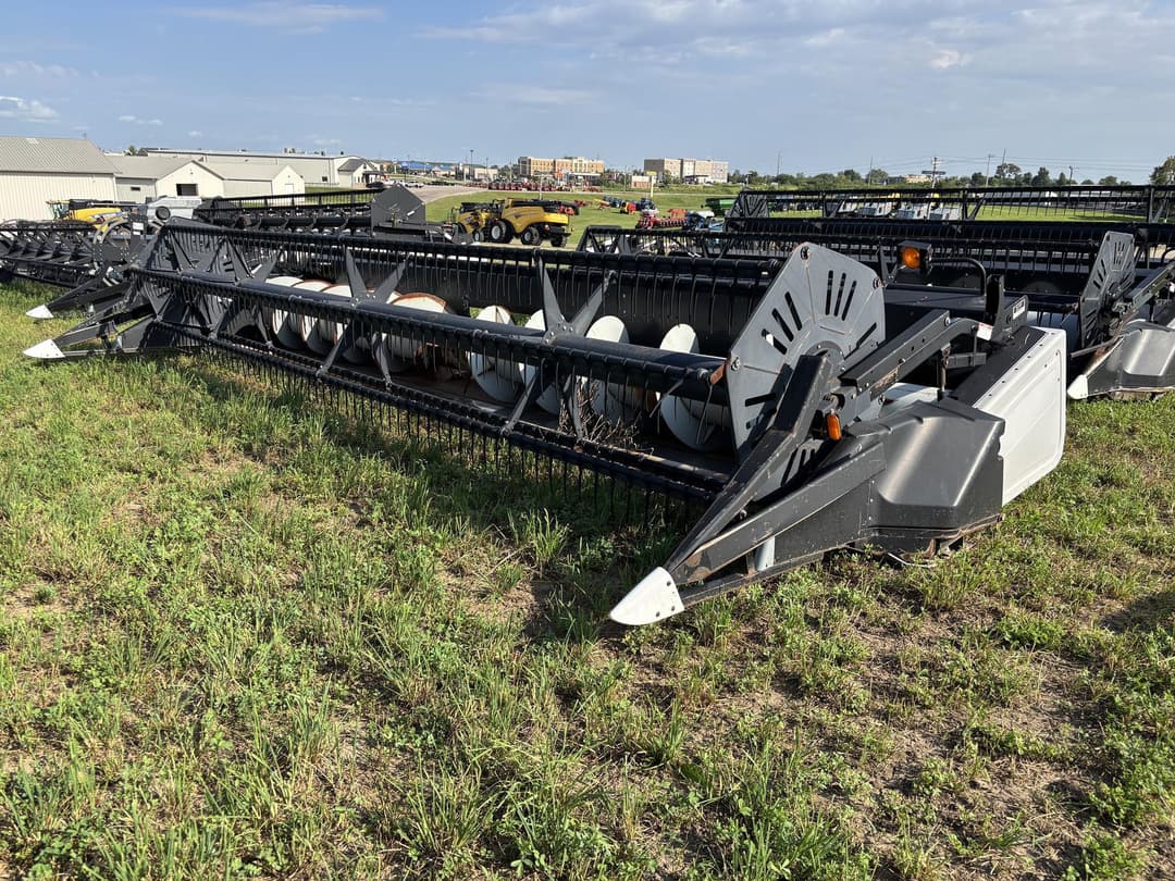 Image of Gleaner 800 Primary image