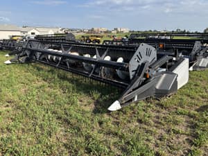 1998 Gleaner 800 Image