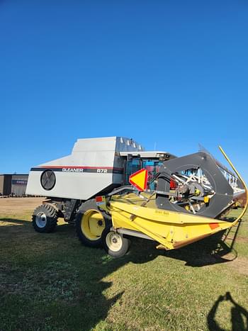 1998 Gleaner R72 Equipment Image0