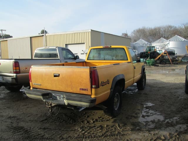 Image of GMC 2500 equipment image 2