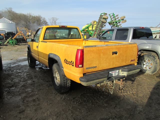 Image of GMC 2500 equipment image 3