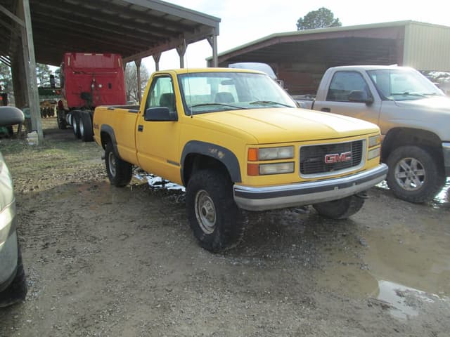 Image of GMC 2500 equipment image 1