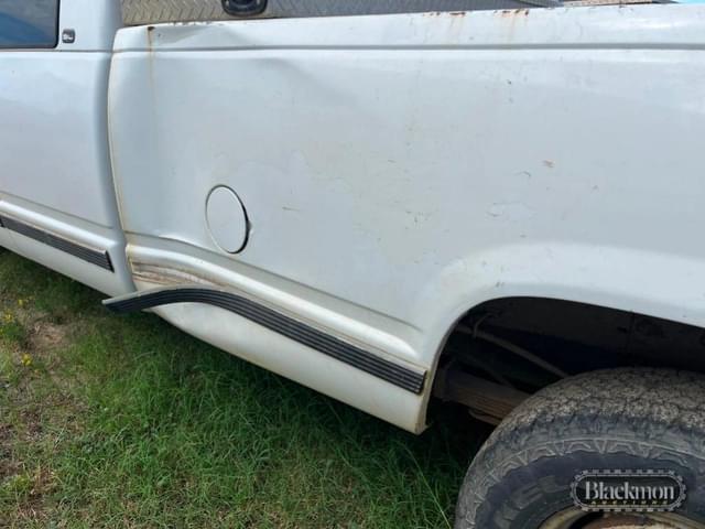 Image of GMC 2500 equipment image 1