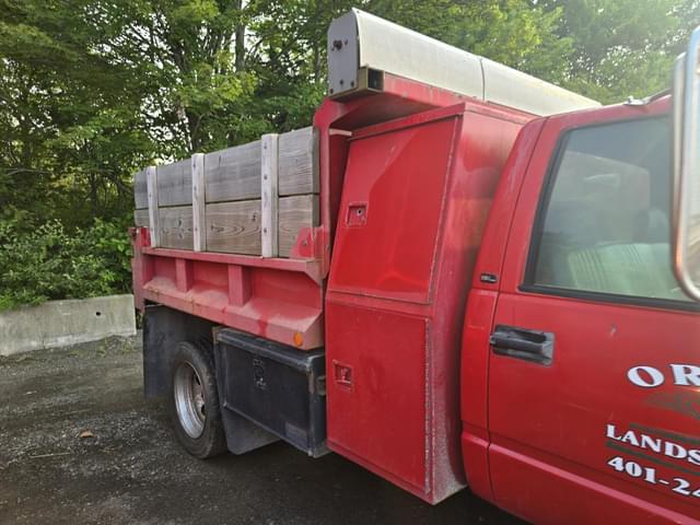 Image of GMC 3500 equipment image 4