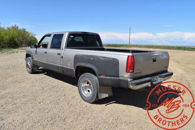 Image of GMC 3500 equipment image 3