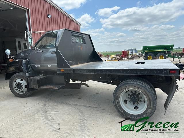 Image of GMC C5500 equipment image 1