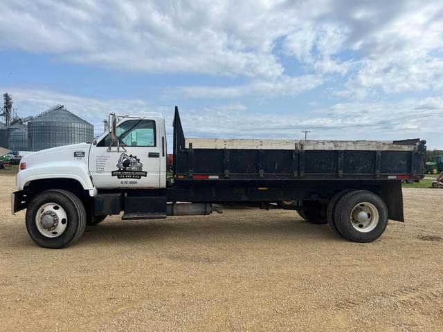 Image of GMC C7500 equipment image 1