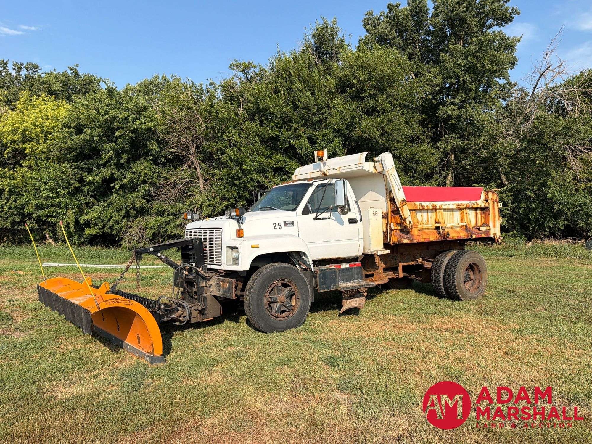 1998 GMC C7500 Equipment Image0