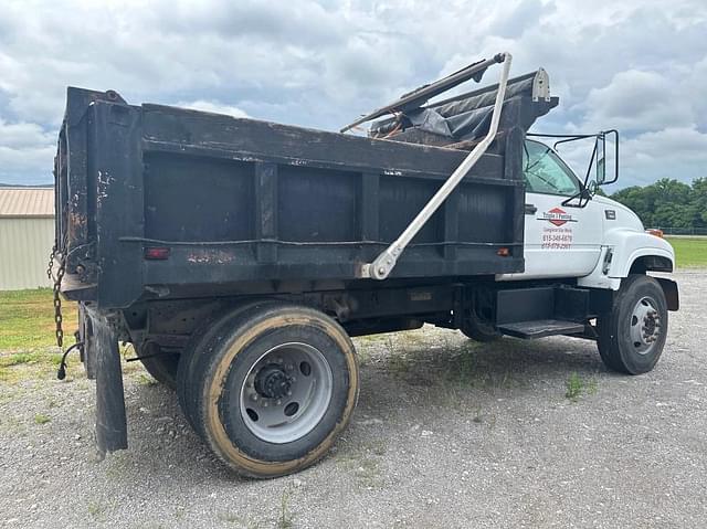 Image of GMC C7500 equipment image 2