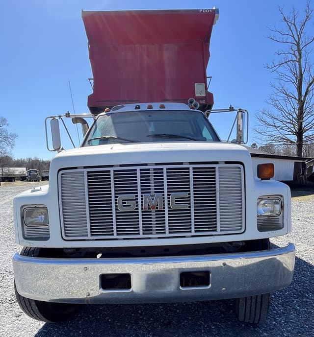 Image of GMC C8500 equipment image 2