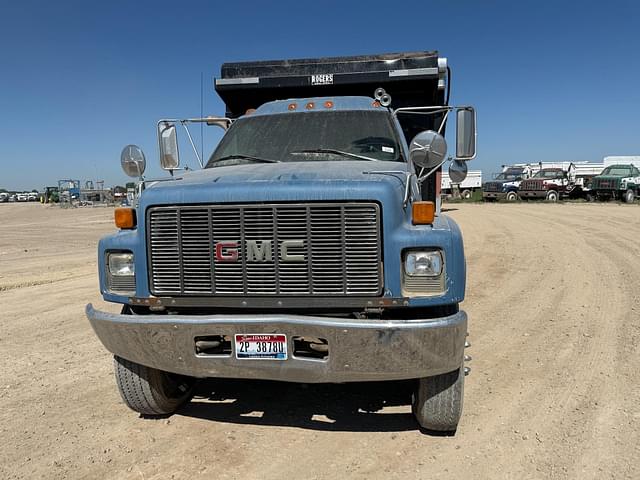 Image of GMC C8500 equipment image 3