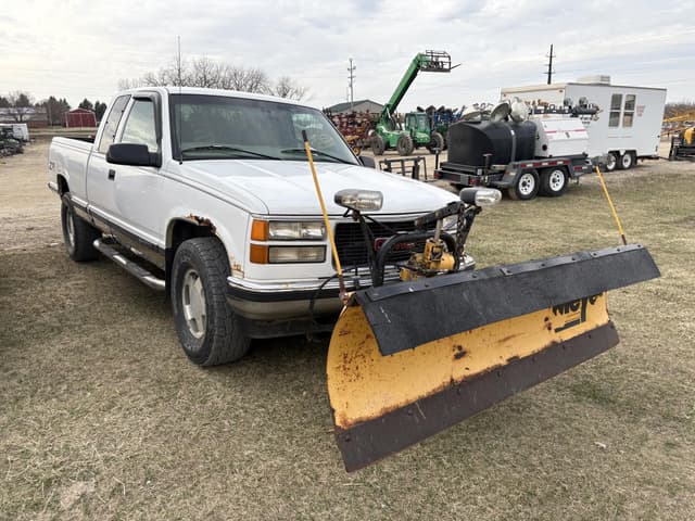 Image of GMC 1500 equipment image 1