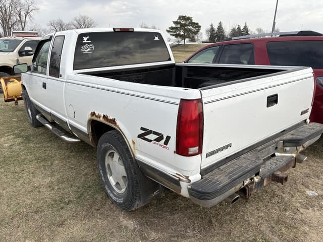 Image of GMC 1500 equipment image 2