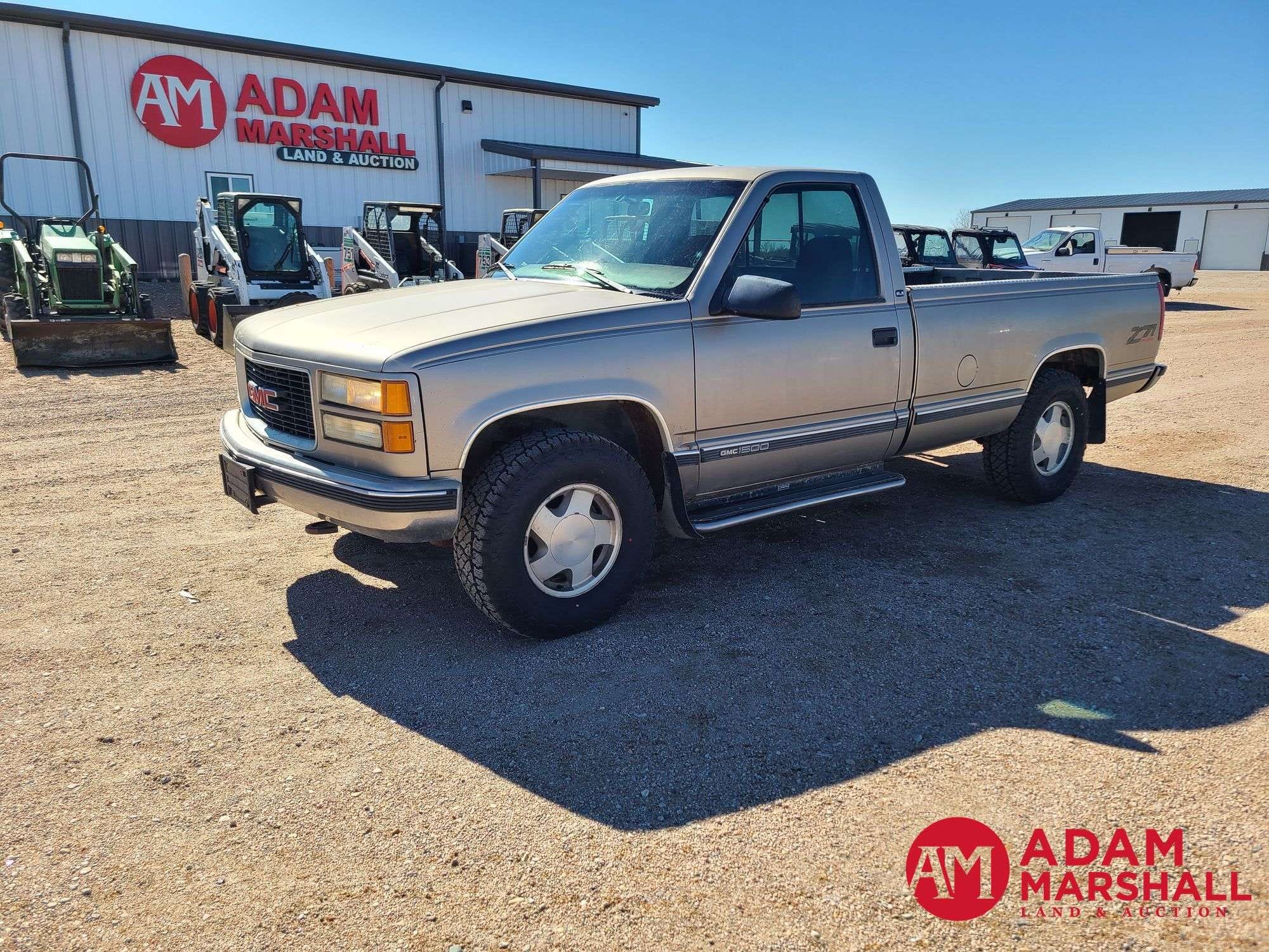 1998 GMC 1500 Equipment Image0