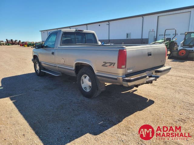 Image of GMC 1500 equipment image 3