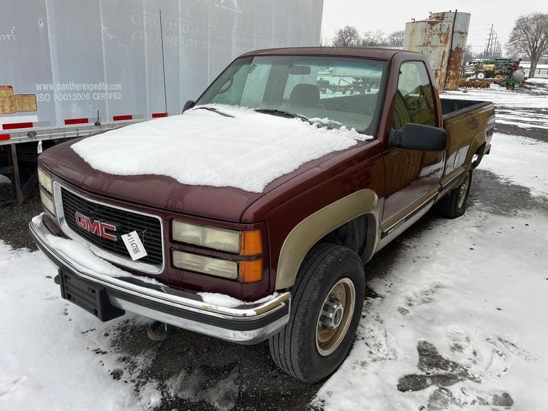 1998 GMC 2500 Equipment Image0