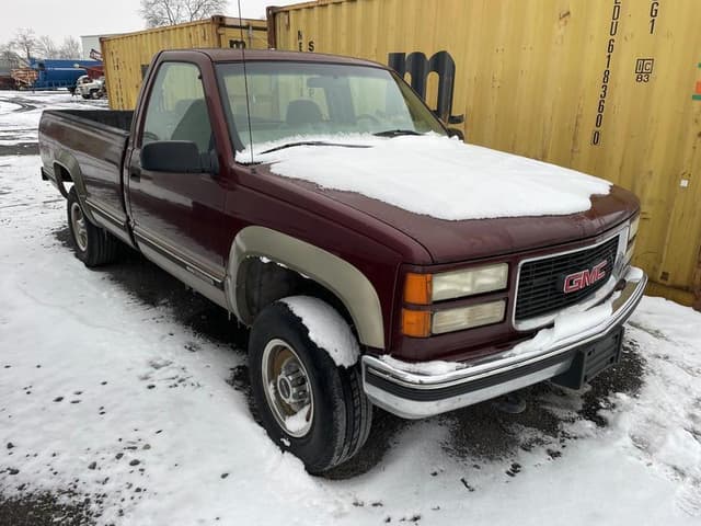 Image of GMC 2500 equipment image 3