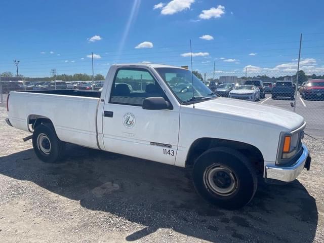 Image of GMC 2500 equipment image 3