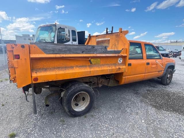 Image of GMC 3500 equipment image 2