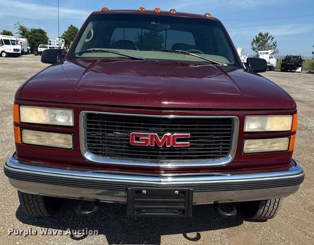 Image of GMC 3500 equipment image 1