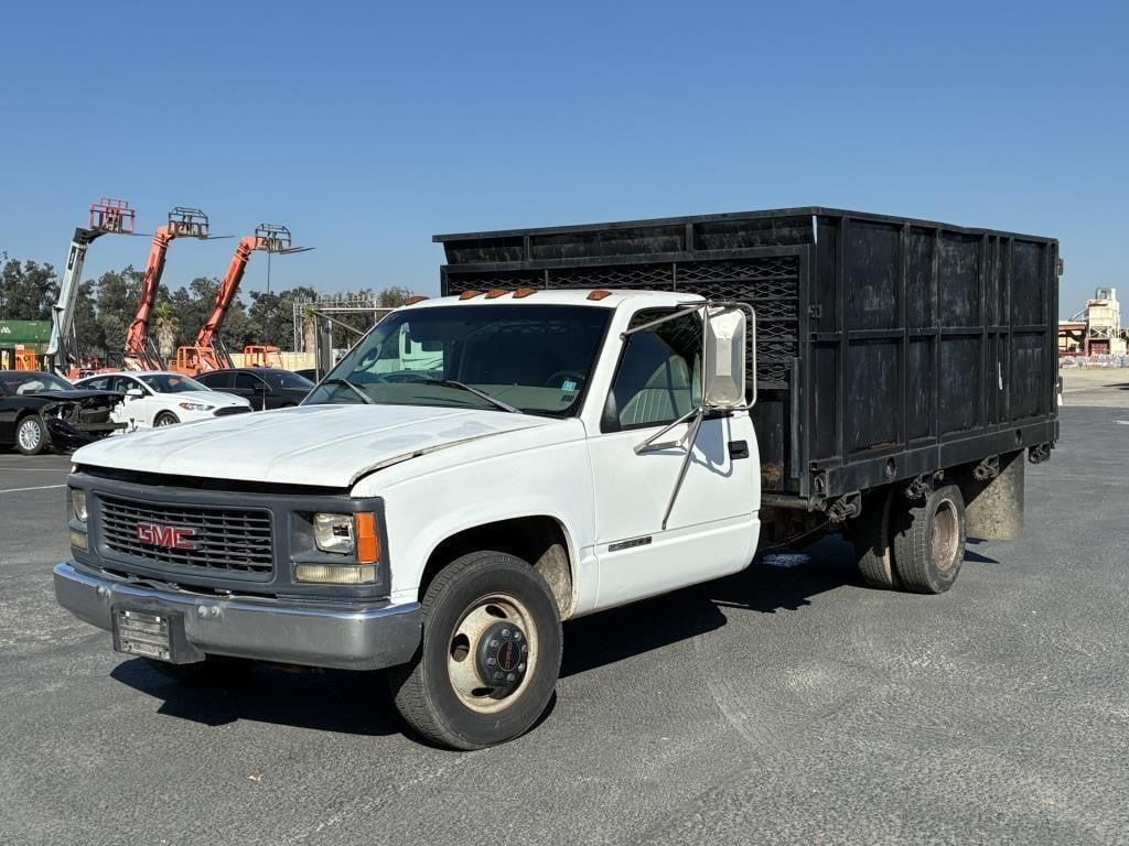 1998 GMC 3500 Equipment Image0