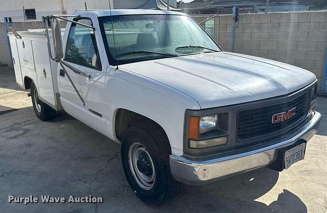 Image of GMC 3500 equipment image 2