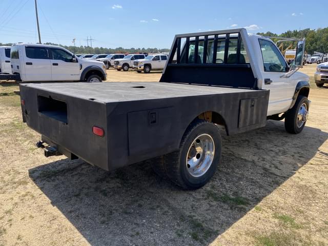 Image of GMC Sierra equipment image 2