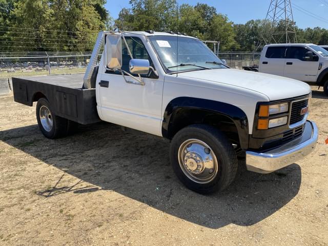Image of GMC Sierra equipment image 3