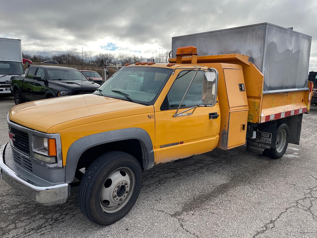 Image of GMC Sierra C3500 Primary image