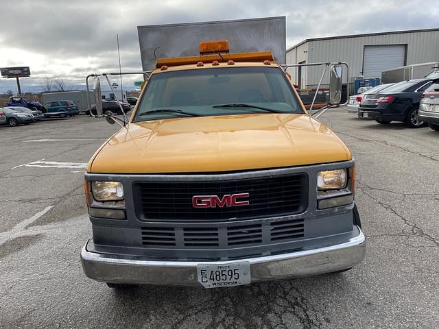 Image of GMC Sierra C3500 equipment image 4