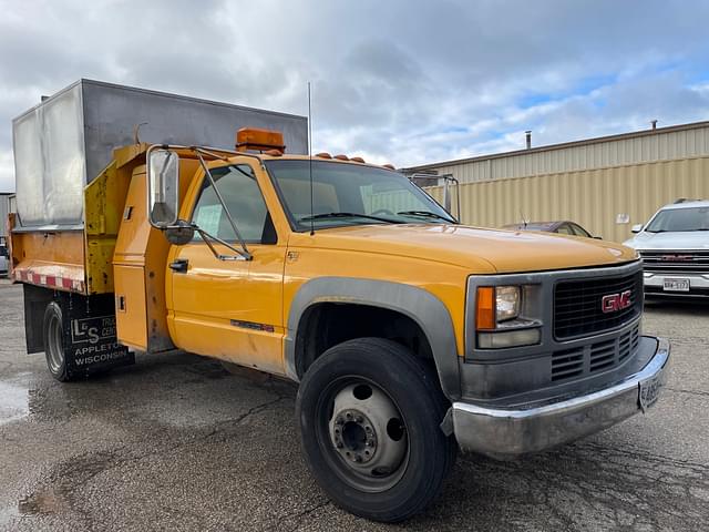 Image of GMC Sierra C3500 equipment image 1