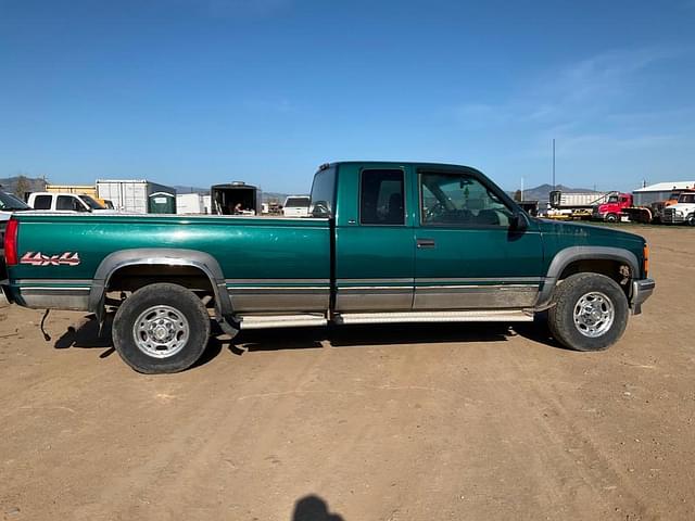 Thumbnail image GMC Sierra 7