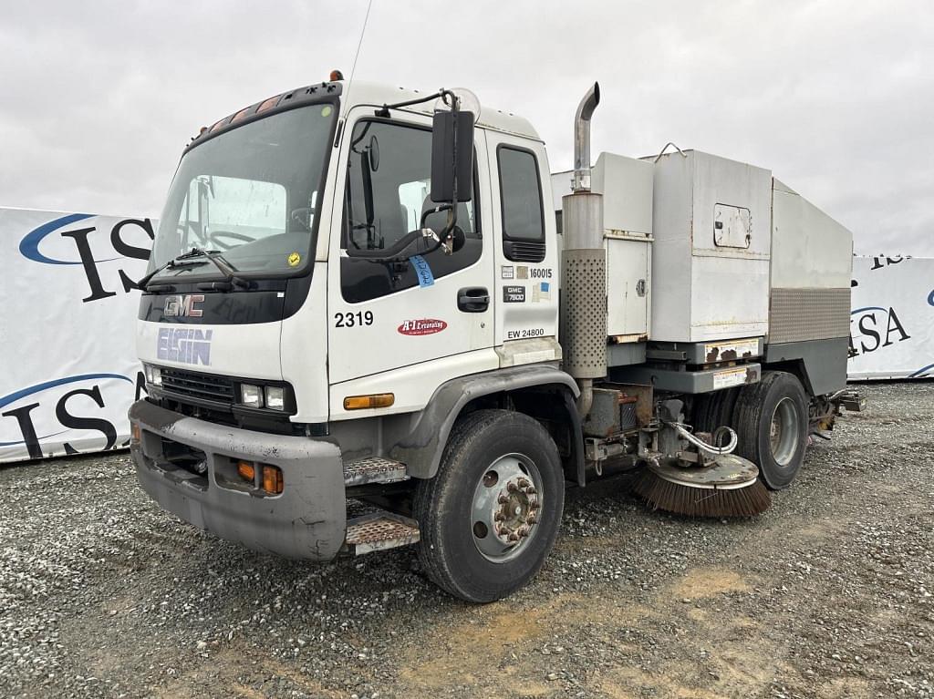 Image of GMC T7500 Primary image