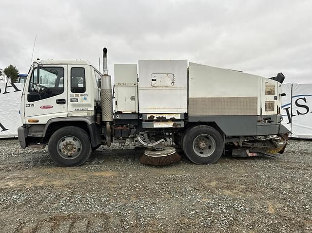 Image of GMC T7500 equipment image 1