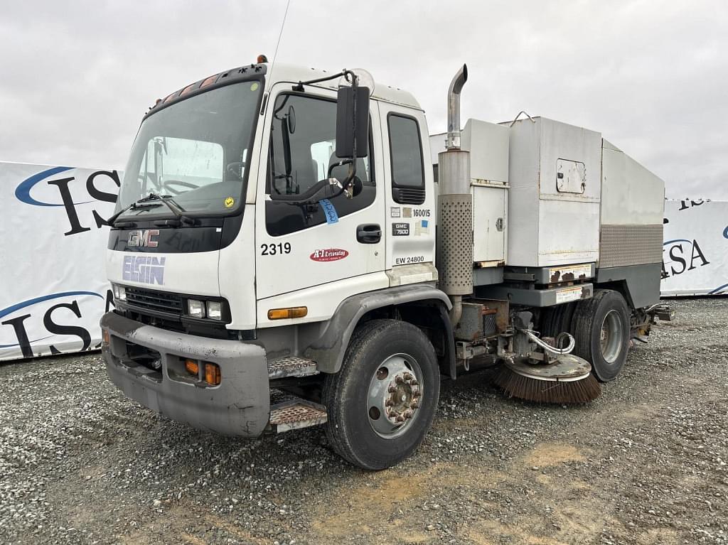 Image of GMC T7500 Primary image