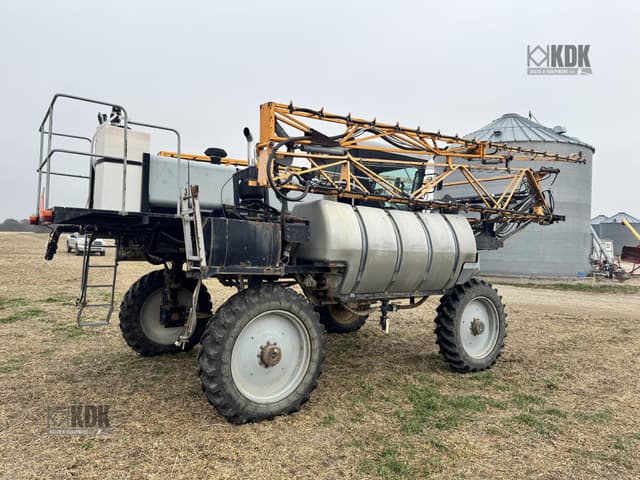 Image of Hagie 2100 equipment image 4