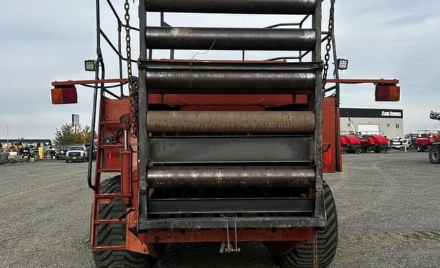 Image of Hesston 4790 equipment image 4